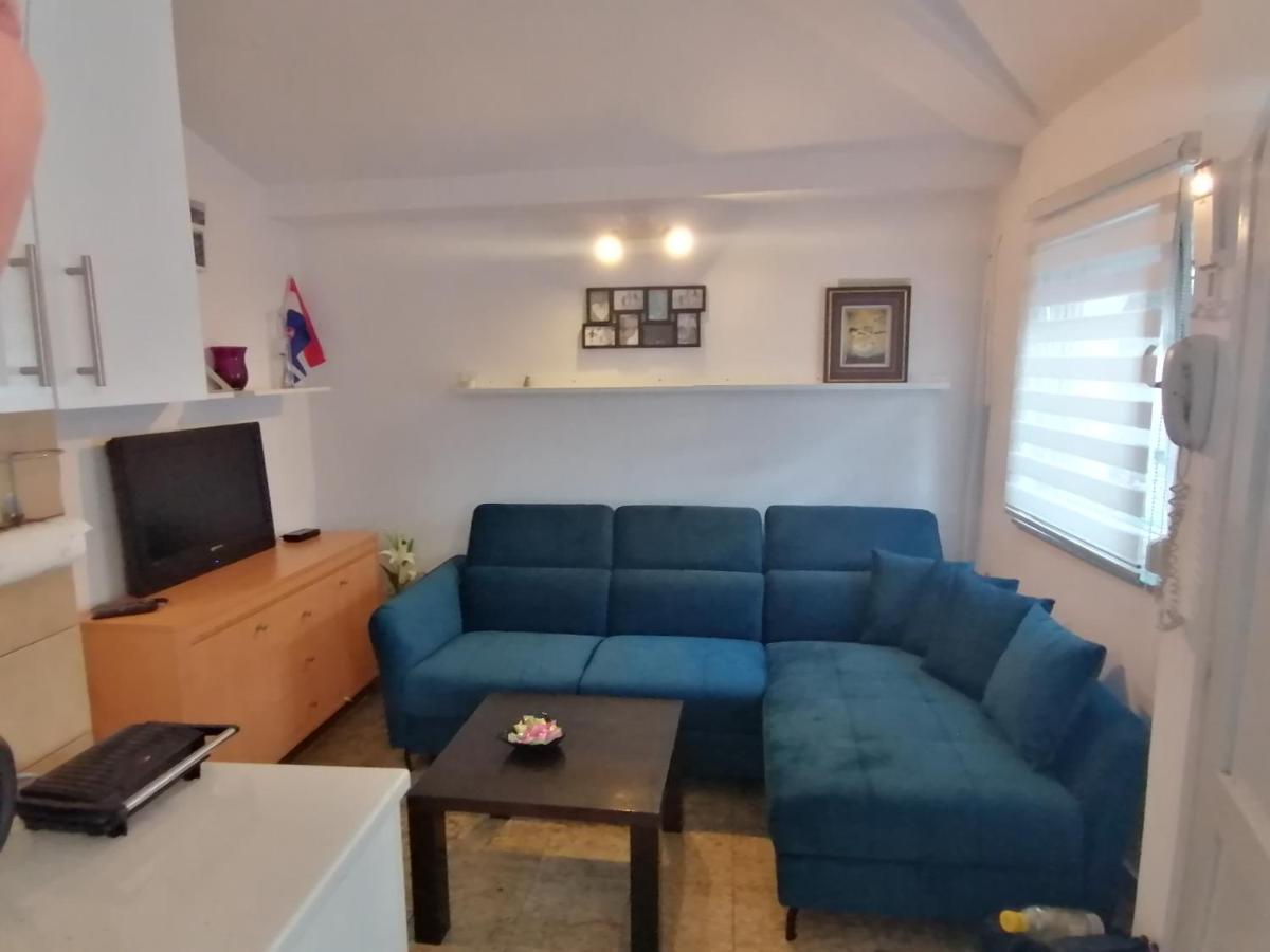 شقة فاجانا  في Apartman Valbandon المظهر الخارجي الصورة